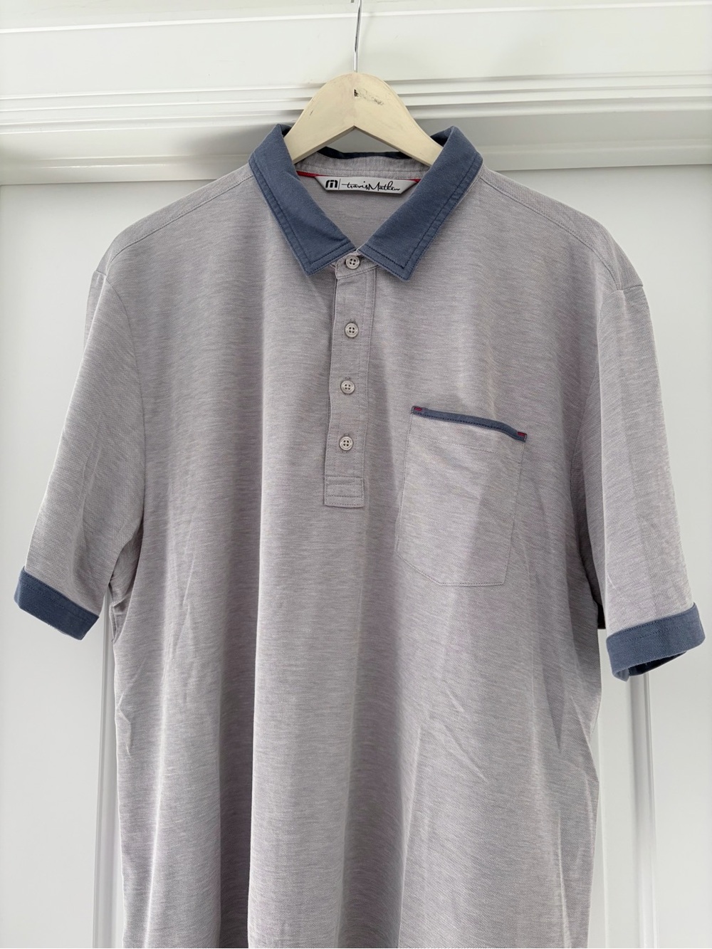Like New Travis Mathew Gray Modern Golf Performance Polo with Blue Trim XXL